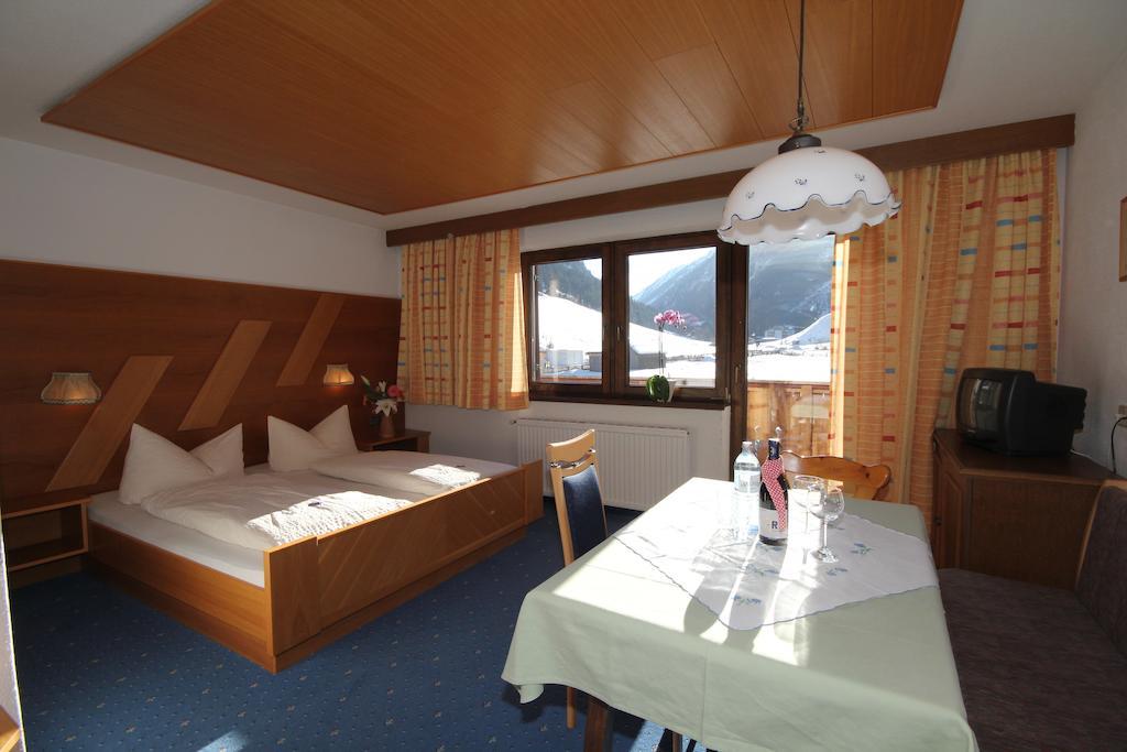 Apart Gletscherblick Kaunertal Rum bild